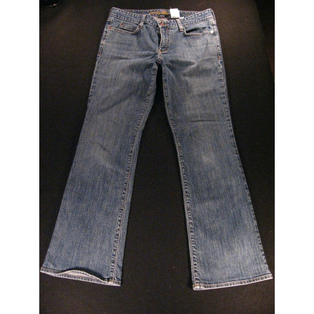 Eddie Bauer Womans Jeans 8R Blue Denim Classic Pacific Wash Bootcut Stretch